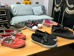 احذيه شوزات  بناتي ستاتي مرتبة.