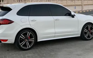 Porsche ‏Cayenne ‏Cayenne GTS ‏2014
