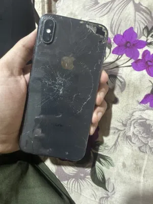 Apple iPhone X 64 GB in Basra