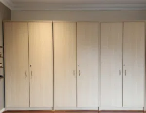 للبيع بداعي السفر