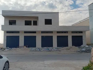 مخازن للإيجار مساحة 200 متر مربع