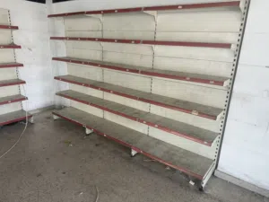 ستاندات بحالة ممتازة جدا