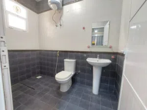 120 m2 1 Bedroom Apartments for Rent in Muscat Al Mawaleh