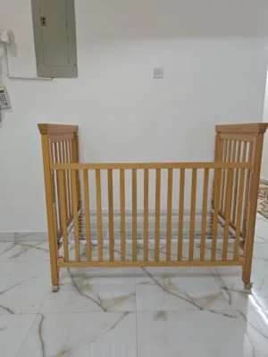 سرير أطفال ماركه جونيورز