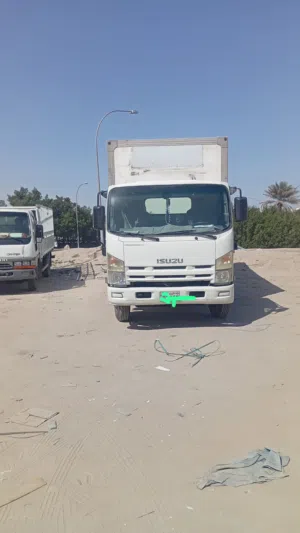 هاف لوري ايسيزو