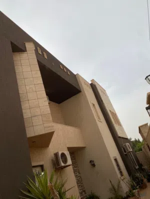 650 m2 More than 6 bedrooms Townhouse for Sale in Tripoli Souq Al-Juma'a