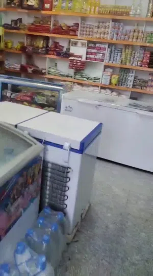 بقاله للبيع في موقع استراتيحي جنب مدرسه وابراج سكنيه