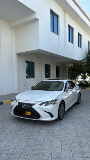 Used Lexus ES in Al Batinah