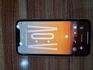 Apple iPhone 11 128 GB in Salt