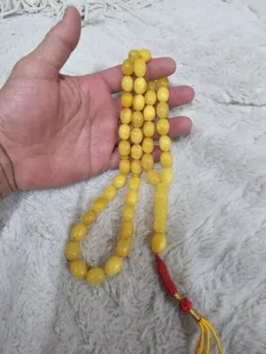 سبحه من الكهرب الحر البلطيقي