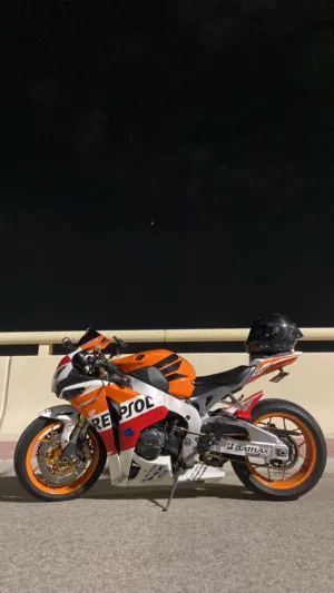 دراجة CPR 1000RR