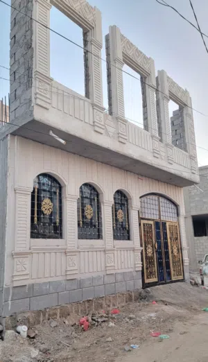 فرصه ماتتعوض أبداً للمشتري الحقيقي بيت مسلح هردي قواعد وعمدان  قريب الزفلت جدا 15متر يبعد عن الزفلت