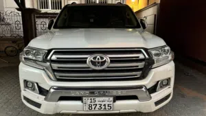 تويوتا لاندكروزر موديل 2018 (Toyota Land Cruiser 2018) باللون الأبيض ، بمواصفات خليجية .