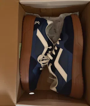 New shoes for sale with box