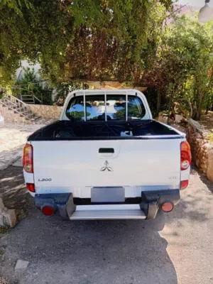 Used Mitsubishi L200 in Salt