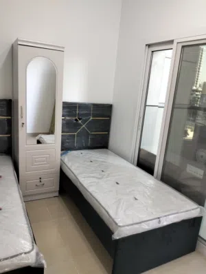 I am selling brand new furniture