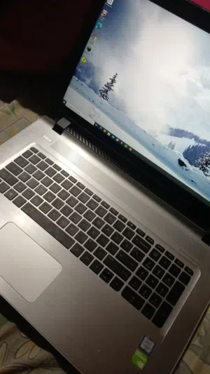 Laptop Hp Envy وارد امريكا بحاله فوق الممتازه