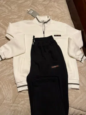 Training suit for men