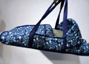 شنطة لنقل و حمل المواليد