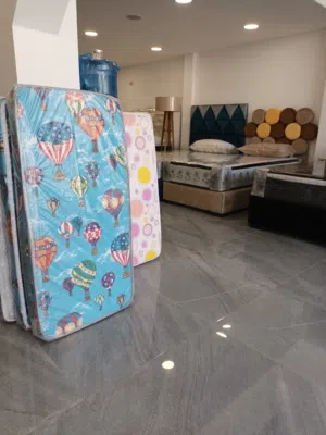 فرشات اطفال جميع الألوان و المقاسات مع كفاله متوفر خدمة التوثيل