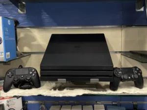 بلايستيشن PS4 Pro إصدار النظام 9 هارد 1 تيرا مع يد وكاله ويد احترافي السعر 340$
