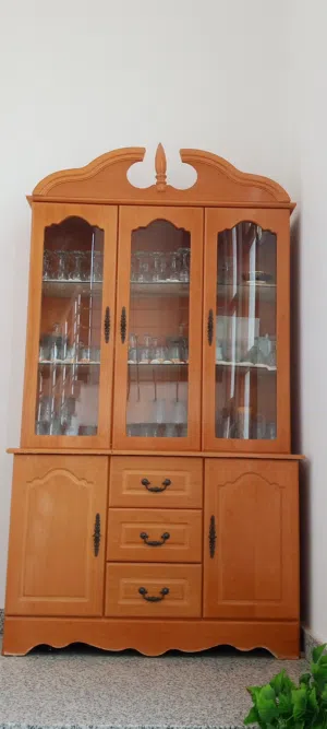 اثات للبيع