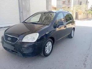 Used Kia Carens in Tripoli