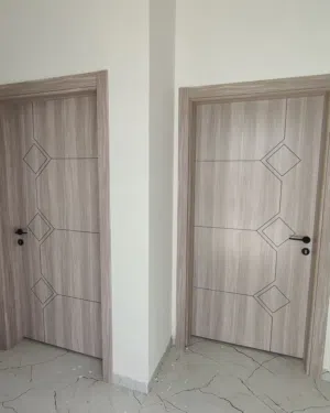 Fiver. Doors... Making..