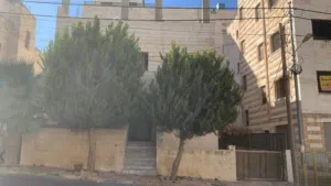 بيت مستقل مميز للبيع في منطقة الياسمين - مناسب للسكن أو الاستثمار