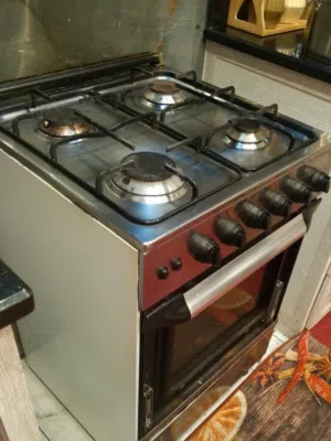 غاز 4 عيون للبيع