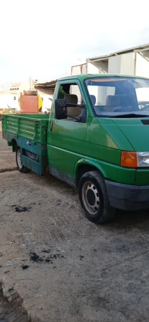Used Volkswagen Transporter in Tripoli