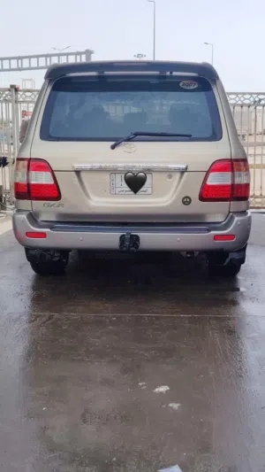 سياره تويوتا لاند كروز