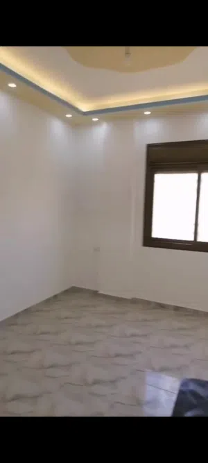 بيت مستقل في اجمل مواقع الزرقاء الجديده