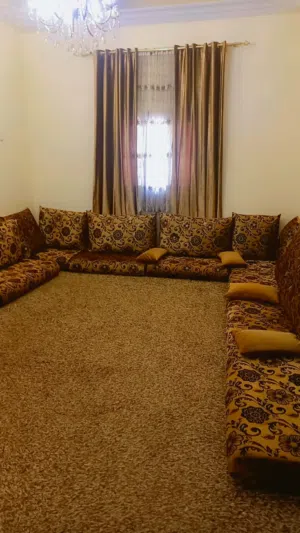 جلسه كامله مع البساط  4x5وستار مستعمله