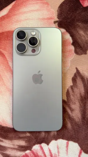 Apple iPhone 15 Pro Max 256 GB in Amman