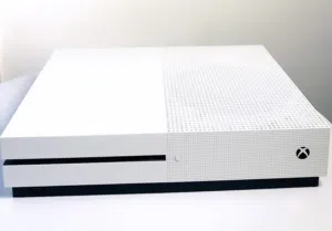 إكس بوكس وان إس للبيع ( X BOX ONE S )