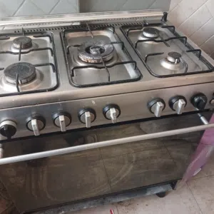 للبيع بوتاجاز 5 شعلات بحالة جيدة جدًا