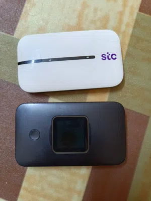 للبيع واي فاي مستعمل بحالة ممتازه الاسود شركة زين والابيض شركة STC