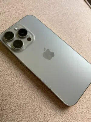 Apple iPhone 15 Pro 128 GB in Amman