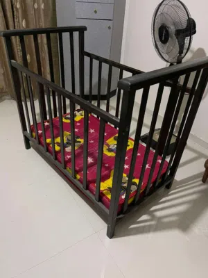 سرير نوم اطفال