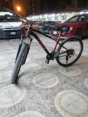 Trinx.M1000