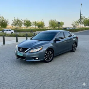 Used Nissan Altima in Al Dakhiliya
