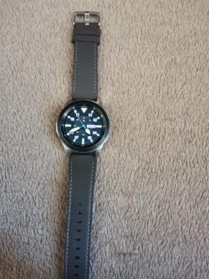 ساعة جلكسي واتش