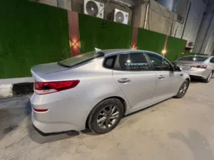 السلام عليكم سيارة للبيع اوبتيما وارد امريكي مديل19 سيارة نضيفه بشكل ممتعوبه محرك 2400