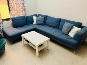 كنبة صالة واسعة