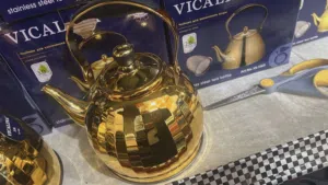 براد إستانلس تركى