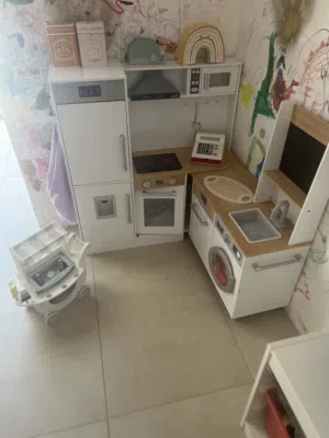Wooden kitchen high finition good quality perfect for your child