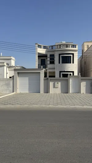 300 m2 5 Bedrooms Villa for Sale in Al Batinah Barka