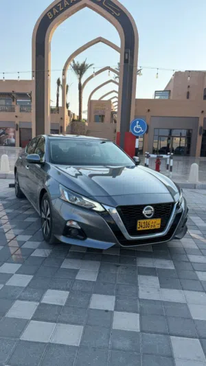 Used Nissan Altima in Al Batinah