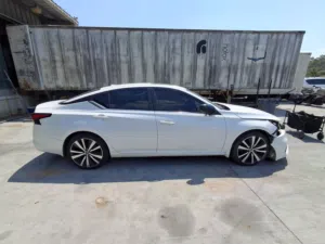 Used Nissan Altima in Al Batinah